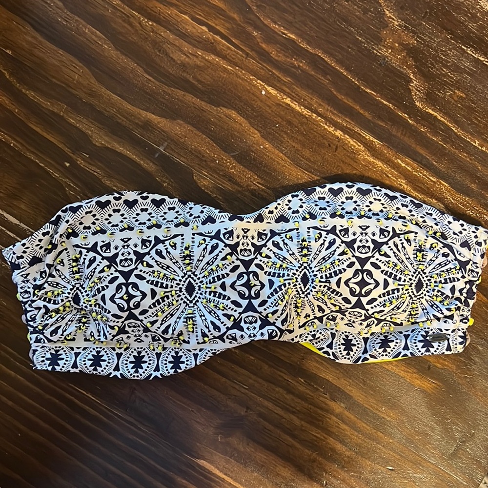 SHEIN Swim Bandeau
